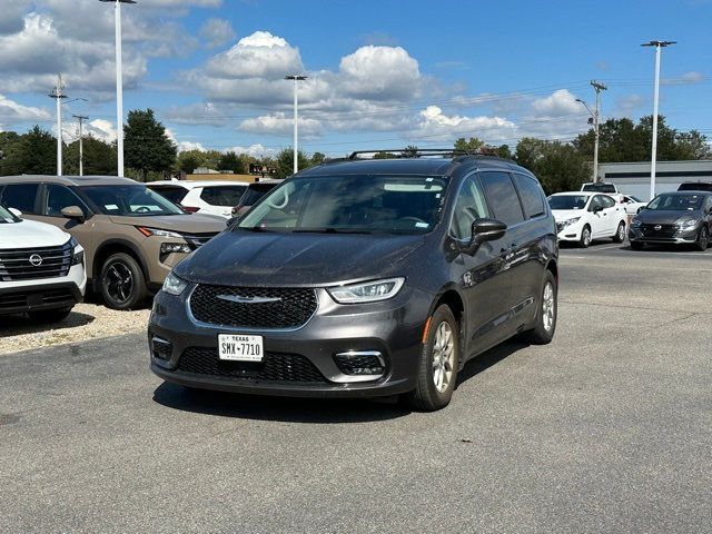 2022 Chrysler Pacifica Touring-L