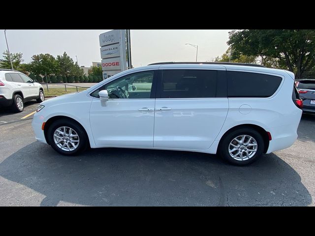 2022 Chrysler Pacifica Touring-L