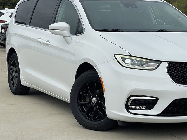 2022 Chrysler Pacifica Touring-L