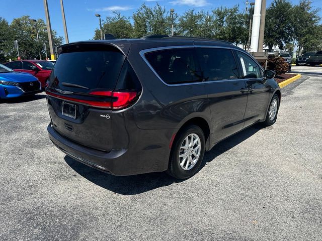 2022 Chrysler Pacifica Touring-L