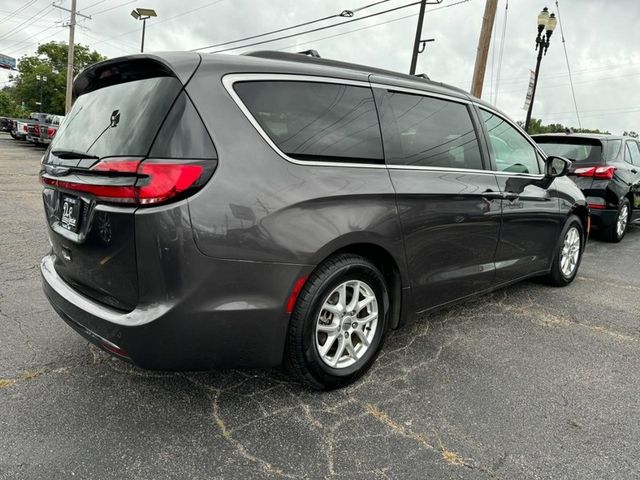 2022 Chrysler Pacifica Touring-L