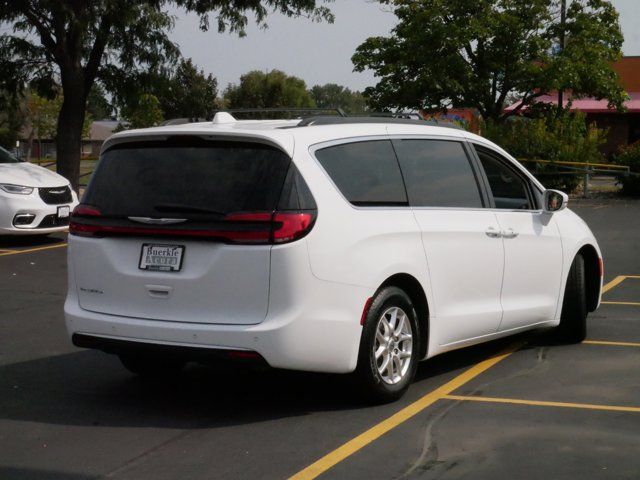 2022 Chrysler Pacifica Touring-L