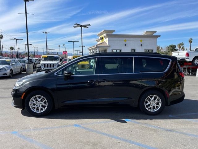 2022 Chrysler Pacifica Touring-L