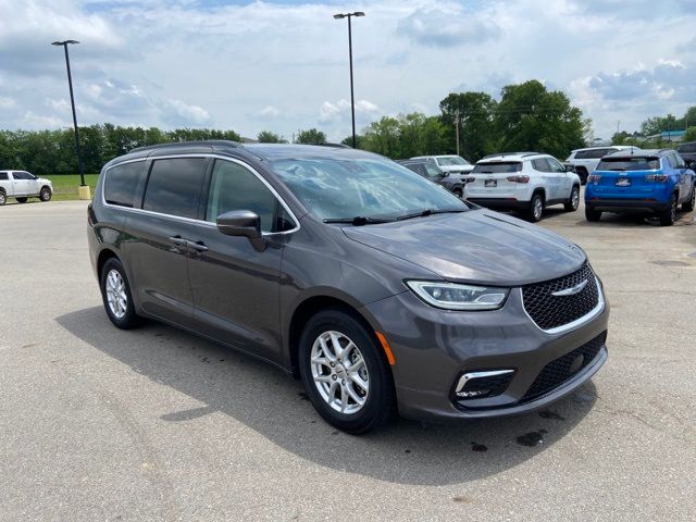 2022 Chrysler Pacifica Touring-L