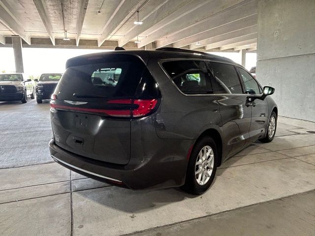 2022 Chrysler Pacifica Touring-L