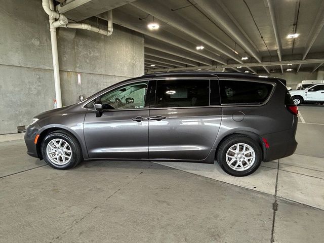 2022 Chrysler Pacifica Touring-L