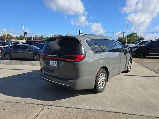 2022 Chrysler Pacifica Touring-L