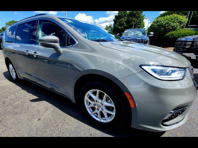 2022 Chrysler Pacifica Touring-L