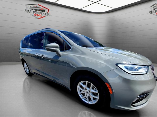 2022 Chrysler Pacifica Touring-L