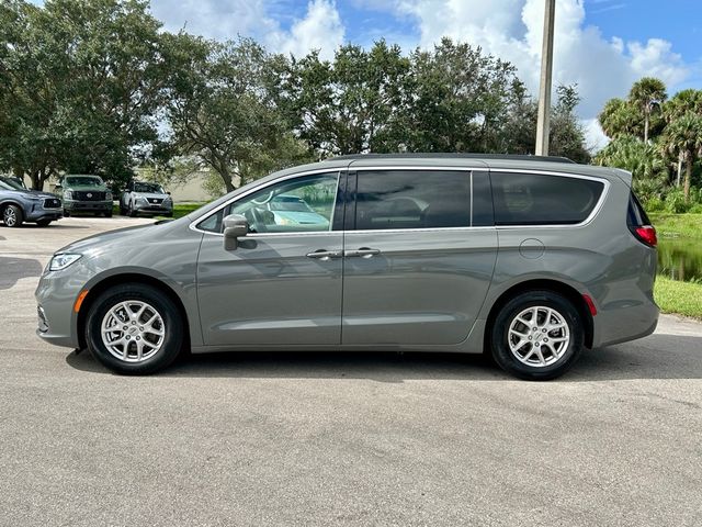 2022 Chrysler Pacifica Touring-L