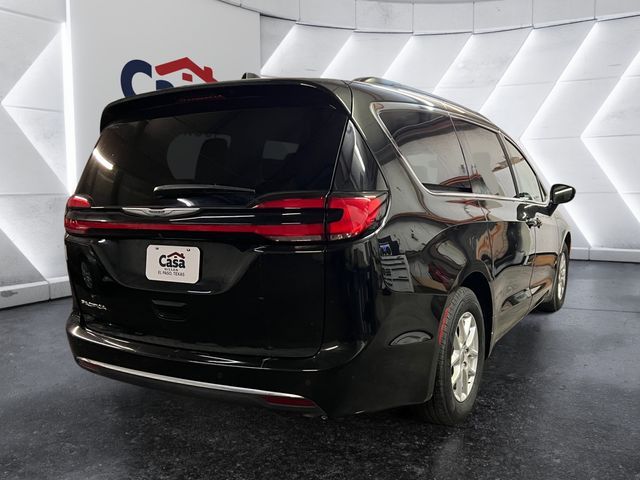 2022 Chrysler Pacifica Touring-L