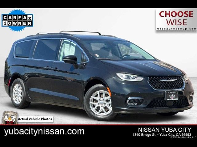 2022 Chrysler Pacifica Touring-L