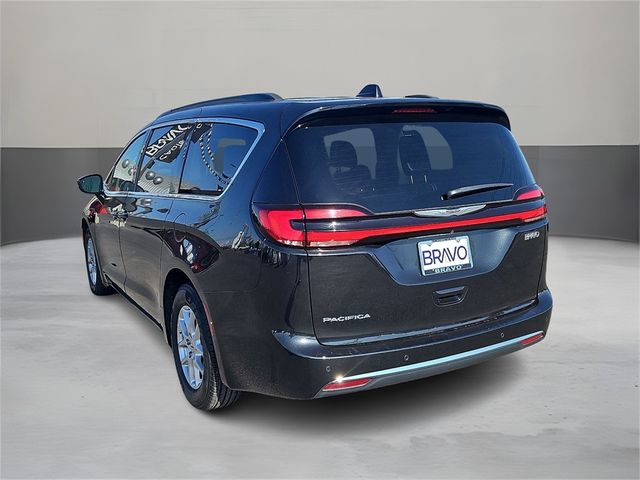 2022 Chrysler Pacifica Touring-L