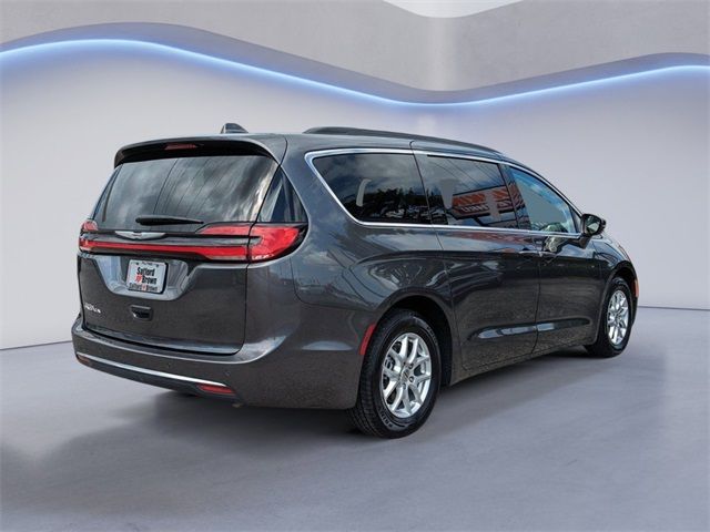 2022 Chrysler Pacifica Touring-L