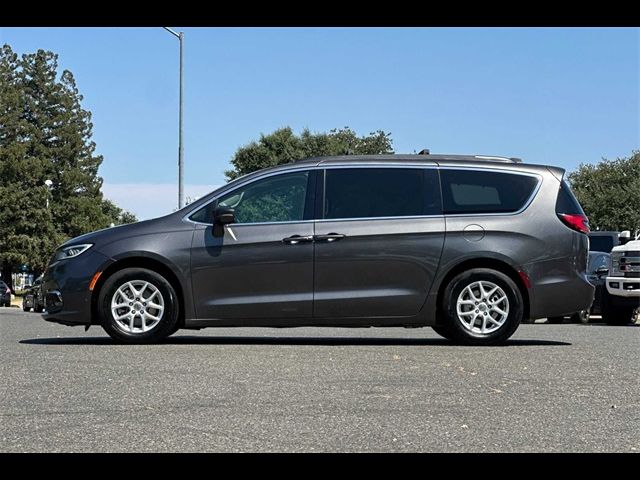 2022 Chrysler Pacifica Touring-L