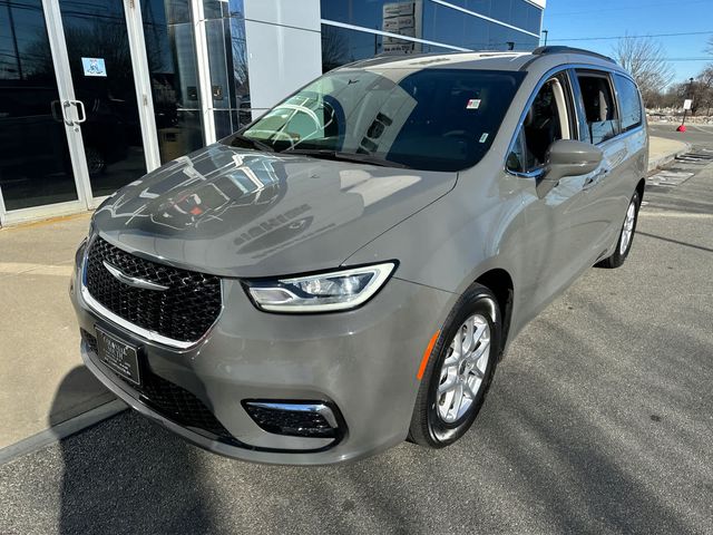 2022 Chrysler Pacifica Touring-L