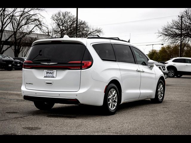 2022 Chrysler Pacifica Touring-L