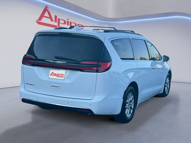 2022 Chrysler Pacifica Touring-L