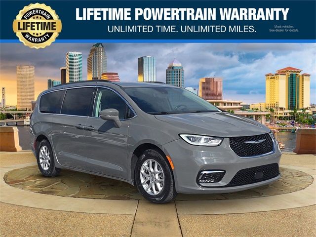 2022 Chrysler Pacifica Touring-L