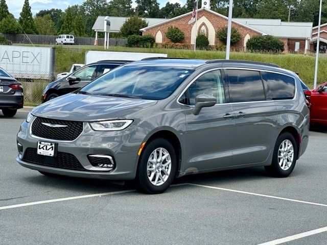 2022 Chrysler Pacifica Touring-L