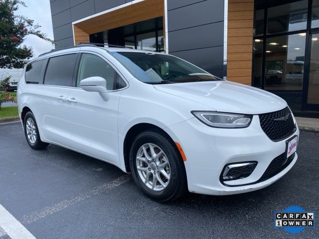 2022 Chrysler Pacifica Touring-L