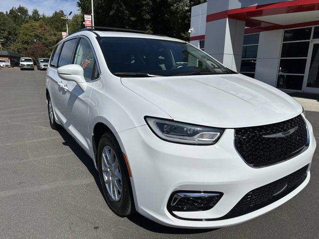 2022 Chrysler Pacifica Touring-L