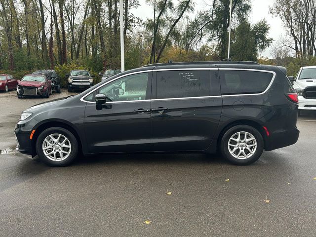 2022 Chrysler Pacifica Touring-L