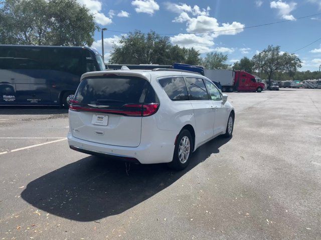 2022 Chrysler Pacifica Touring-L