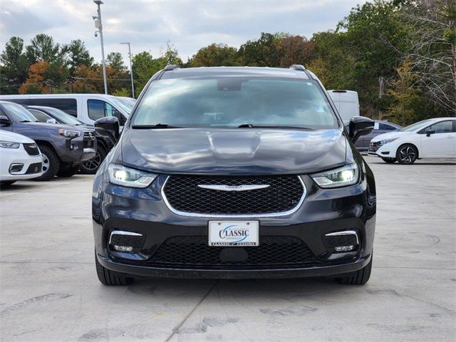 2022 Chrysler Pacifica Touring-L