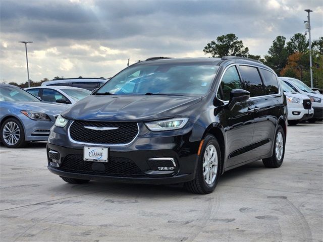 2022 Chrysler Pacifica Touring-L