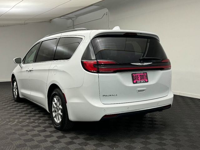 2022 Chrysler Pacifica Touring-L