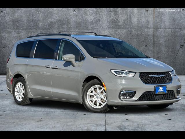 2022 Chrysler Pacifica Touring-L