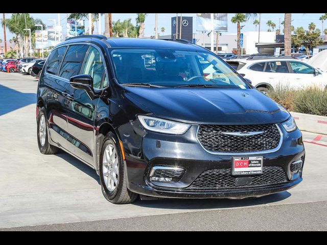 2022 Chrysler Pacifica Touring-L