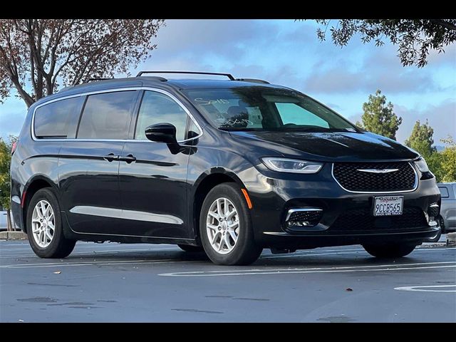 2022 Chrysler Pacifica Touring-L