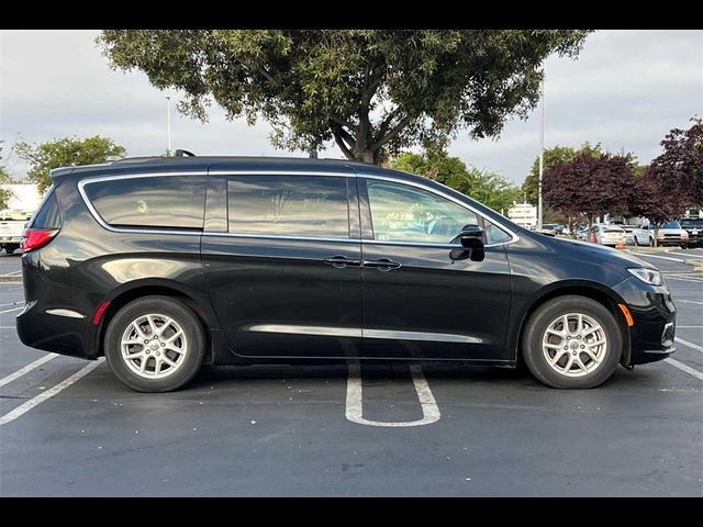 2022 Chrysler Pacifica Touring-L