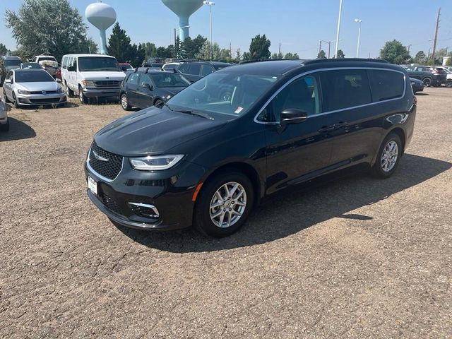 2022 Chrysler Pacifica Touring-L