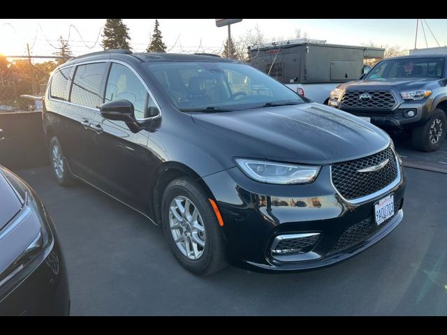 2022 Chrysler Pacifica Touring-L