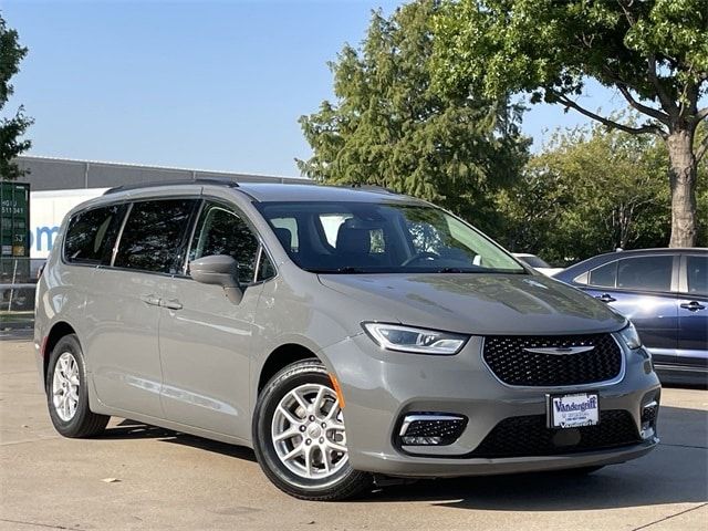 2022 Chrysler Pacifica Touring-L