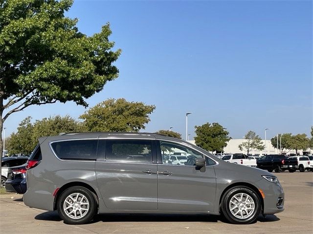 2022 Chrysler Pacifica Touring-L