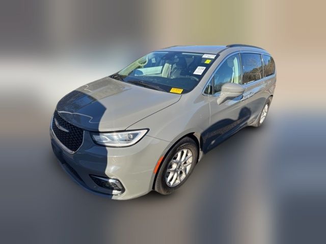 2022 Chrysler Pacifica Touring-L