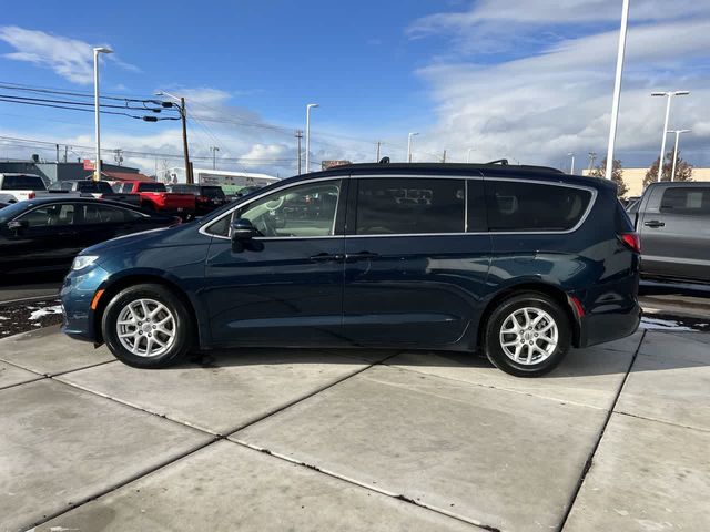 2022 Chrysler Pacifica Touring-L