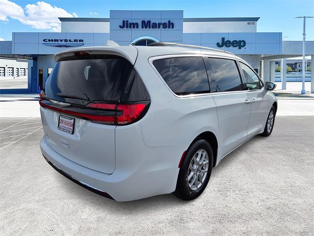 2022 Chrysler Pacifica Touring-L