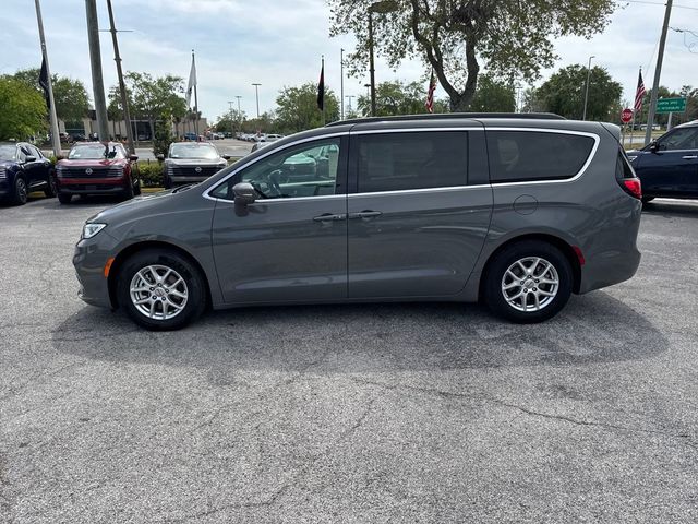 2022 Chrysler Pacifica Touring-L