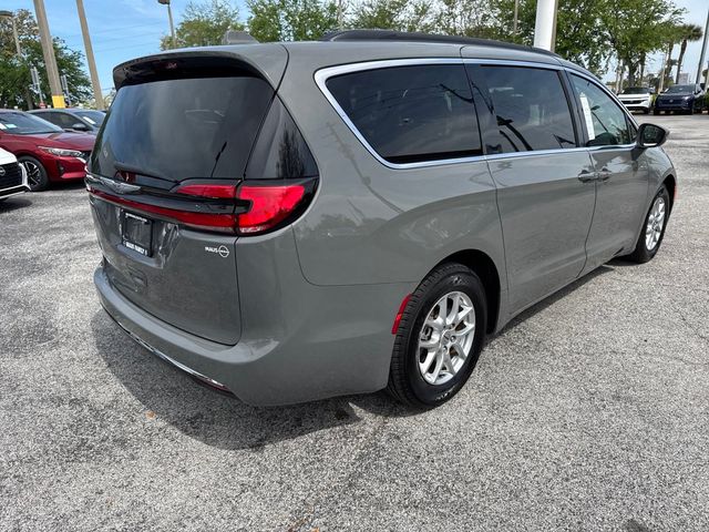 2022 Chrysler Pacifica Touring-L
