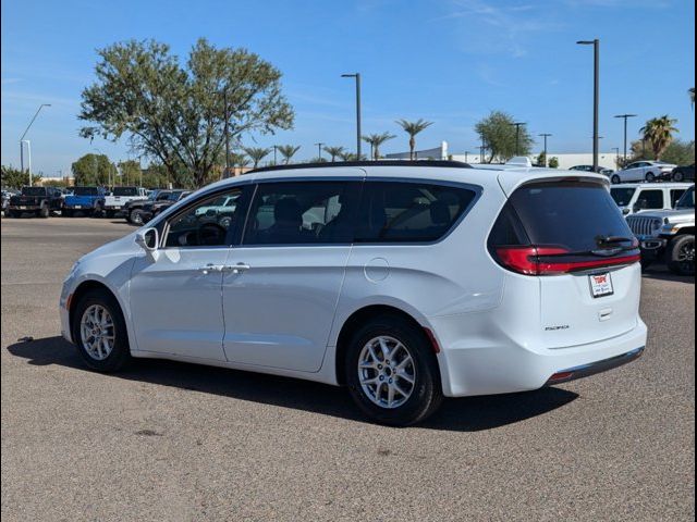 2022 Chrysler Pacifica Touring-L