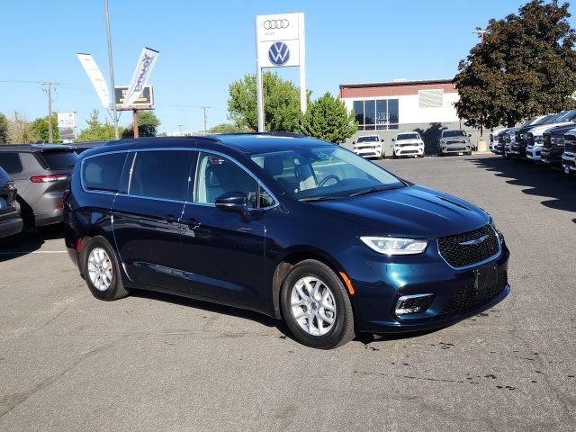 2022 Chrysler Pacifica Touring-L