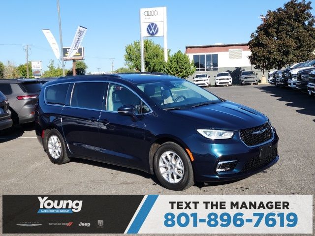 2022 Chrysler Pacifica Touring-L