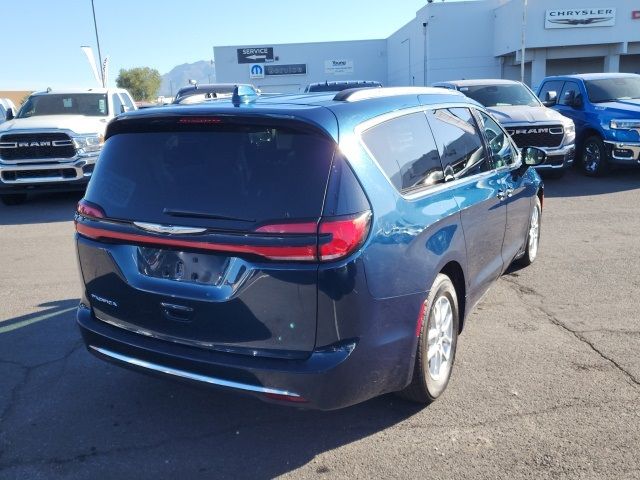 2022 Chrysler Pacifica Touring-L