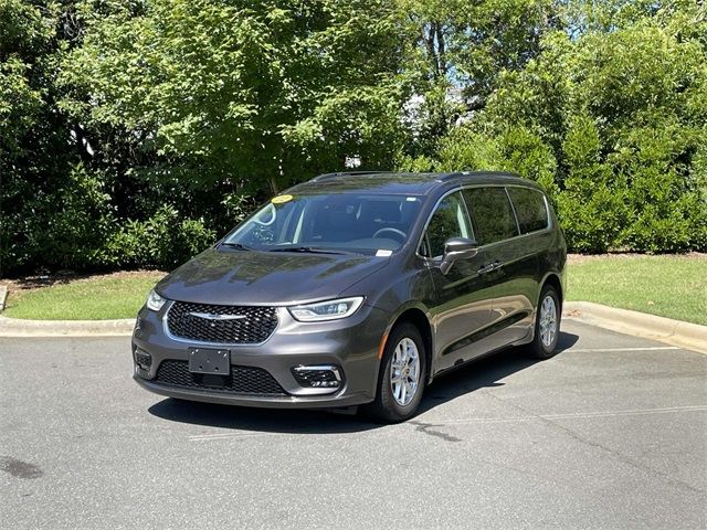 2022 Chrysler Pacifica Touring-L