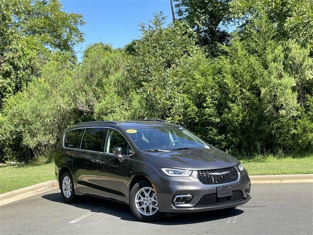 2022 Chrysler Pacifica Touring-L